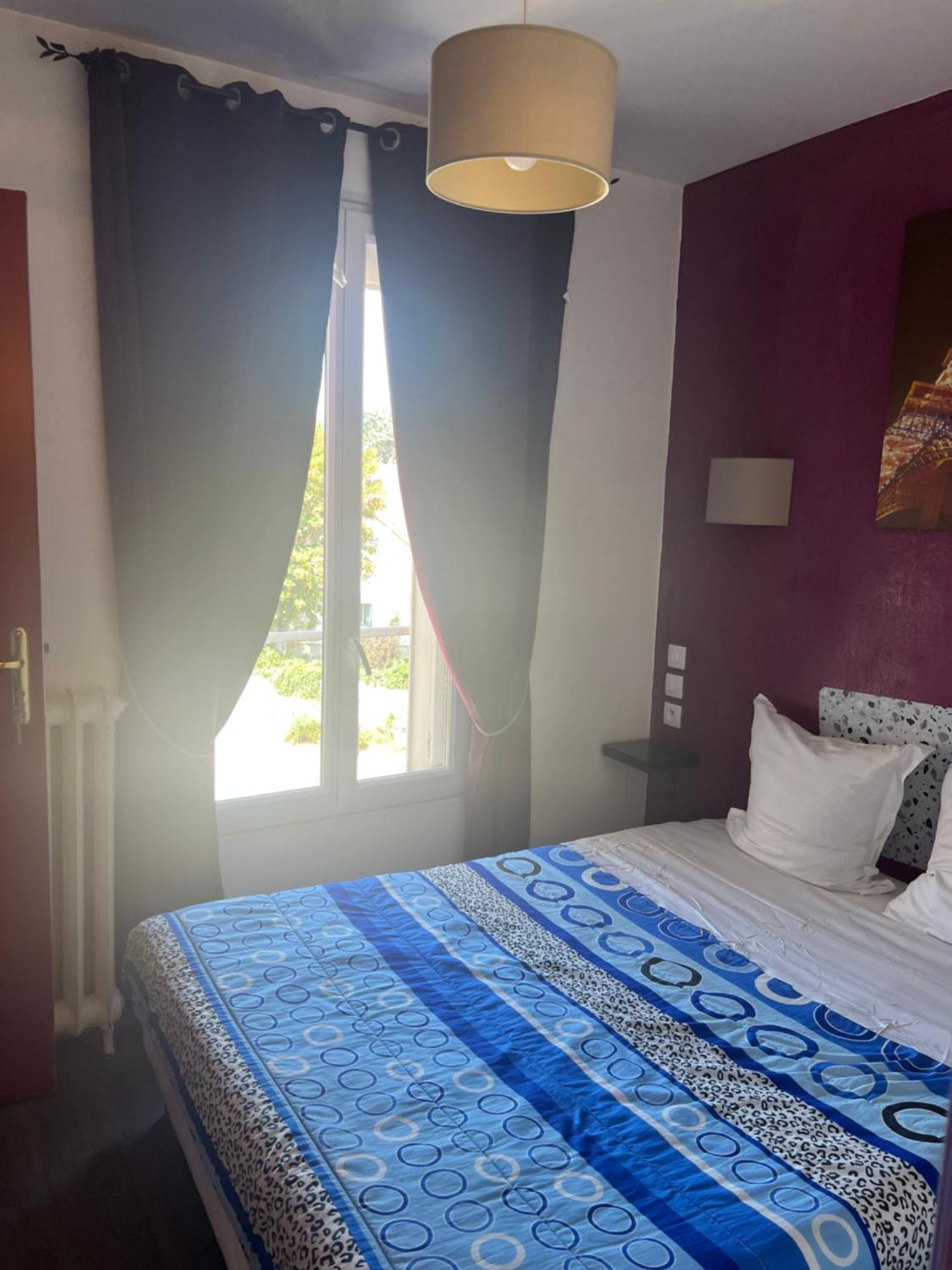 אוקזר Hotel Des 2 Gares מראה חיצוני תמונה